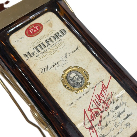 Vtg Mr. Tilford Whiskey Bottle Music Box by Swiss Harmony plays Happy Birthday